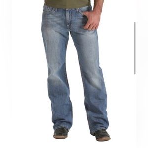 Like new Men’s Southern Thread Jeans